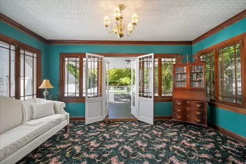 Entry Way - 1024 E Overbluff Rd, Spokane, WA 99203 photo 1 of 3