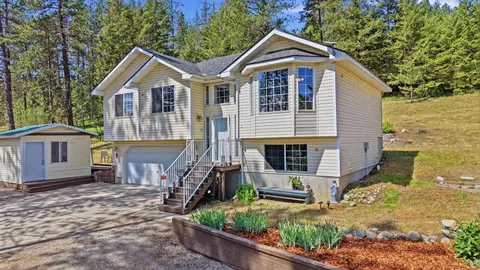 33113 N Milan Rd, Chattaroy, WA 99003