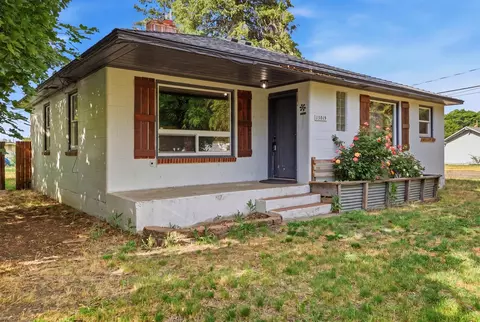 Exterior - 13019 E 8th Ave, Spokane Valley, WA 99216 photo 2 of 8