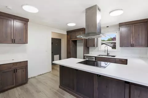 Kitchen - 13019 E 8th Ave, Spokane Valley, WA 99216 photo 2 of 5
