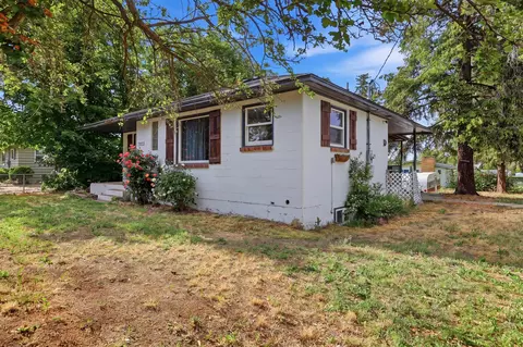 Exterior - 13019 E 8th Ave, Spokane Valley, WA 99216 photo 7 of 8