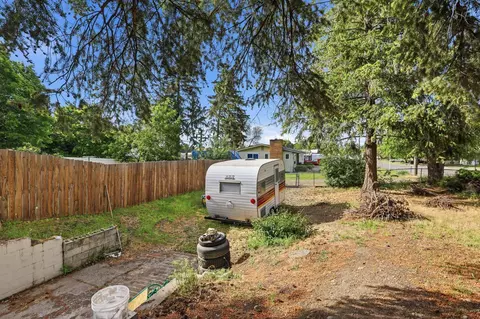 Exterior - 13019 E 8th Ave, Spokane Valley, WA 99216 photo 6 of 8
