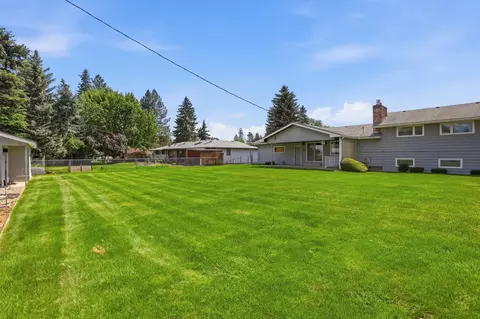 Exterior - 10015 E 18th Ave, Spokane Valley, WA 99206 photo 9 of 12