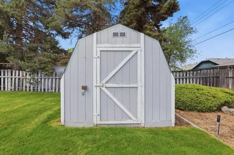 Exterior - 10015 E 18th Ave, Spokane Valley, WA 99206 photo 5 of 12