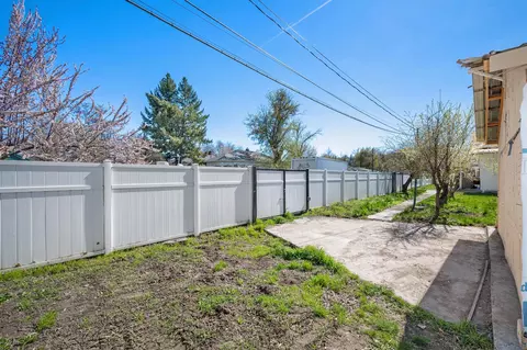 Exterior - 2227 E 4th Ave, Spokane, WA 99202 photo 7 of 7