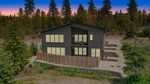 39980 Lake Summit Dr, Loon Lake, WA 99148