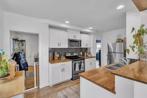 Kitchen - 2403 E Dalke Ave, Spokane, WA 99208 photo 3 of 4