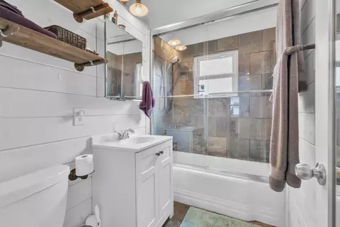 Bath - 2403 E Dalke Ave, Spokane, WA 99208 photo 1 of 1