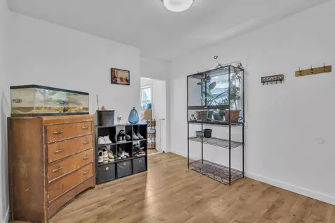 Entry Way - 2403 E Dalke Ave, Spokane, WA 99208 photo 1 of 2
