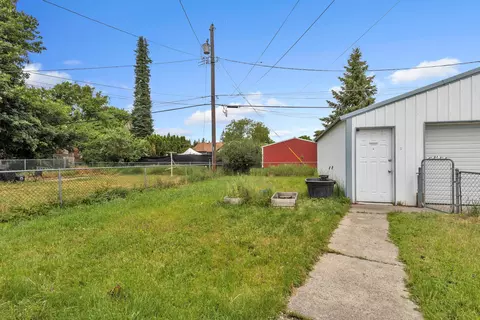 Exterior - 2403 E Dalke Ave, Spokane, WA 99208 photo 3 of 6