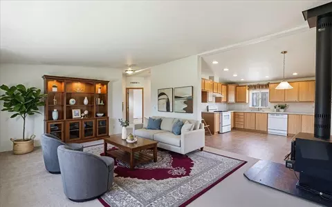 15212 Eistrup Rd, Elk, WA 99009 photo 7