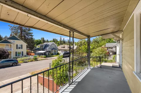 Exterior - 527 E 8th Ave, Spokane, WA 99202 photo 3 of 6