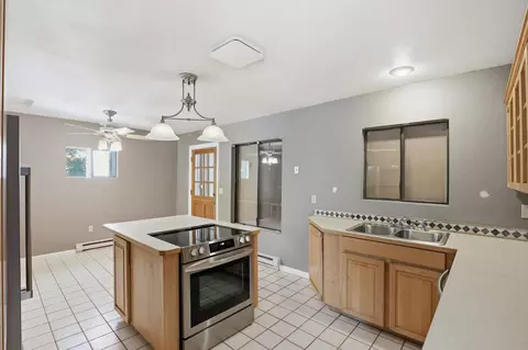 Kitchen - 6422 E 17th Ave, Spokane Valley, WA 99212 photo 1 of 6