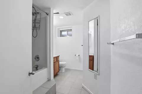 Bath - 6422 E 17th Ave, Spokane Valley, WA 99212 photo 3 of 3
