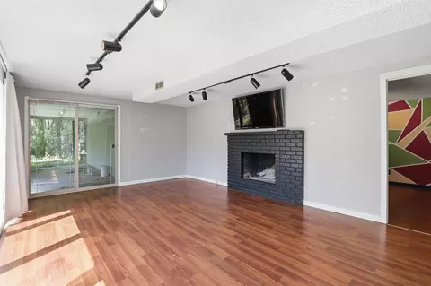 Living - 6422 E 17th Ave, Spokane Valley, WA 99212 photo 7 of 7