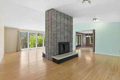 Living - 6422 E 17th Ave, Spokane Valley, WA 99212 photo 1 of 7