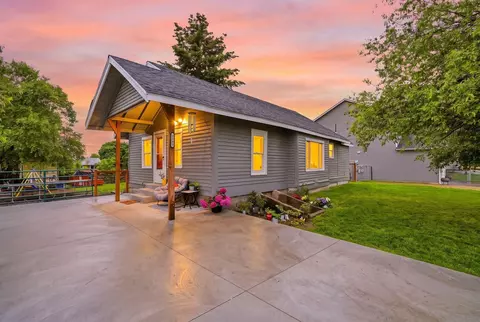 1211 S Fox Rd, Spokane Valley, WA 99206