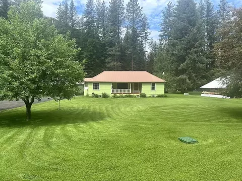 13381 Sullivan Lake Rd, Metaline Falls, WA 99153