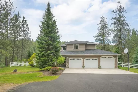 13615 W Charles Rd, Nine Mile Falls, WA 99026