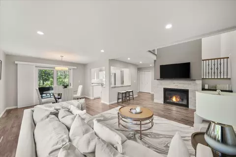 Living - 2018 E 30th Ave, Spokane, WA 99203 photo 4 of 4