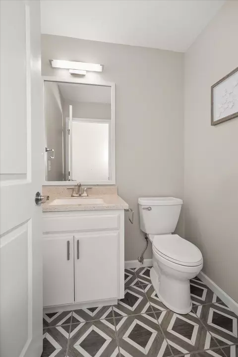 Bath - 2018 E 30th Ave, Spokane, WA 99203 photo 5 of 5