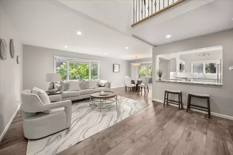 Living - 2018 E 30th Ave, Spokane, WA 99203 photo 2 of 4