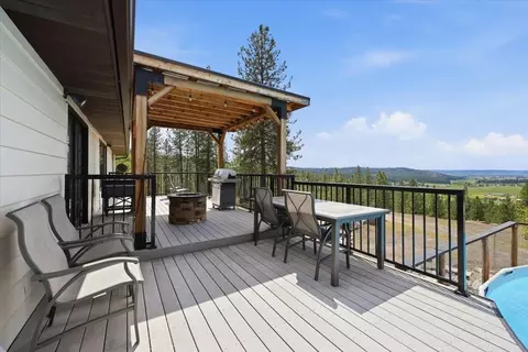 Exterior - 15009 E Cooper Rd, Mead, WA 99021 photo 8 of 15