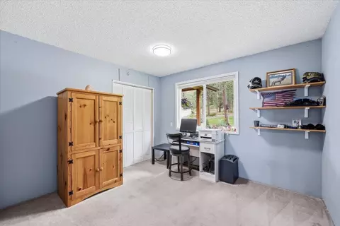 Bedroom - 15009 E Cooper Rd, Mead, WA 99021 photo 3 of 5