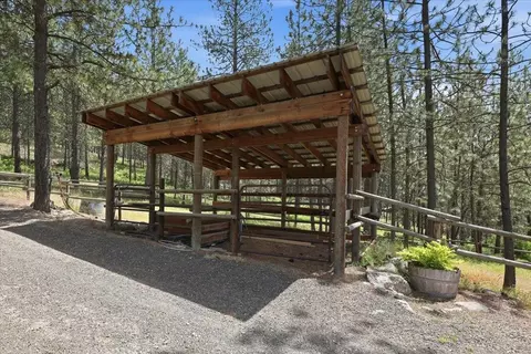 Exterior - 15009 E Cooper Rd, Mead, WA 99021 photo 11 of 15