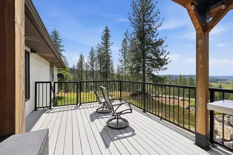 Exterior - 15009 E Cooper Rd, Mead, WA 99021 photo 7 of 15