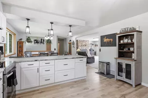 Kitchen - 15009 E Cooper Rd, Mead, WA 99021 photo 3 of 3