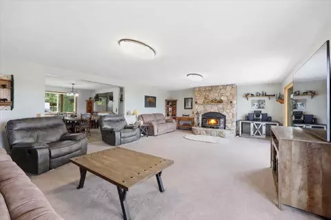 Living - 15009 E Cooper Rd, Mead, WA 99021 photo 3 of 4