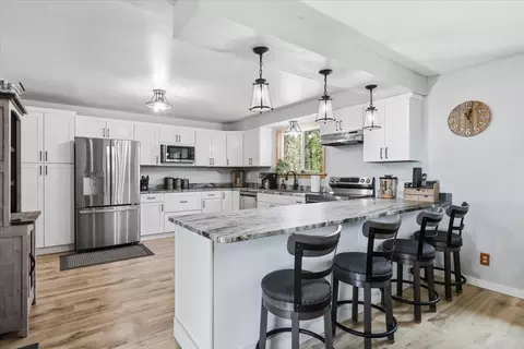 Kitchen - 15009 E Cooper Rd, Mead, WA 99021 photo 1 of 3