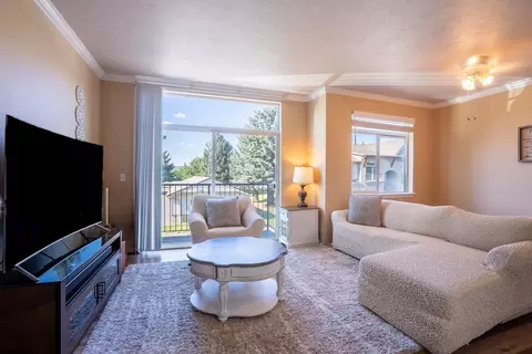 22855 E Country Vista Dr UNIT 352, Liberty Lake, WA 99019
