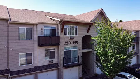 22855 E Country Vista Dr UNIT 352, Liberty Lake, WA 99019