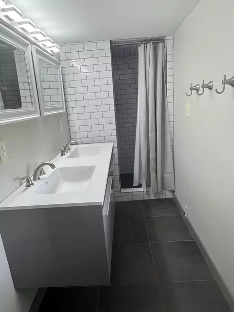 Bath - 524 E Baldwin Ave, Spokane, WA 99207 photo 3 of 3
