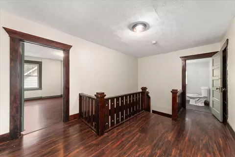 Entry Way - 524 E Baldwin Ave, Spokane, WA 99207 photo 4 of 5