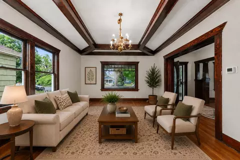 Living - 524 E Baldwin Ave, Spokane, WA 99207 photo 1 of 3