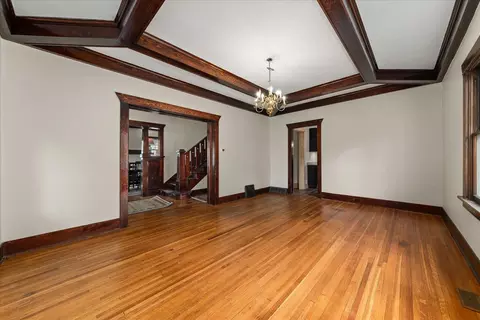 Living - 524 E Baldwin Ave, Spokane, WA 99207 photo 2 of 3