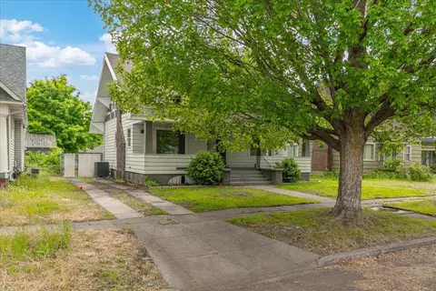 Exterior - 524 E Baldwin Ave, Spokane, WA 99207 photo 4 of 11