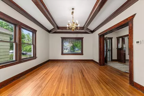 Living - 524 E Baldwin Ave, Spokane, WA 99207 photo 3 of 3