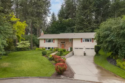1425 W Lawrence Dr, Spokane, WA 99218