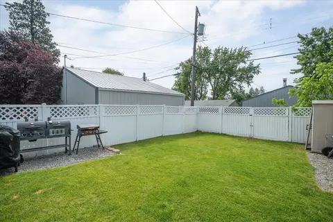 Exterior - 1408 E Joseph Ave, Spokane, WA 99208 photo 6 of 9
