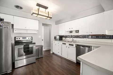 Kitchen - 1408 E Joseph Ave, Spokane, WA 99208 photo 2 of 3