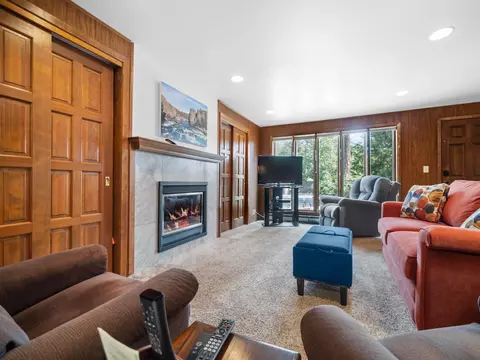 Living - 1003 E 16th Ave, Spokane, WA 99203 photo 7 of 7