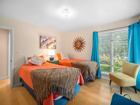 Bedroom - 1003 E 16th Ave, Spokane, WA 99203 photo 3 of 3