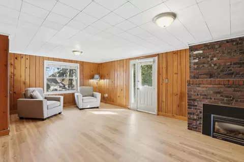 Living - 3109 E 14th Ave, Spokane, WA 99202 photo 4 of 5