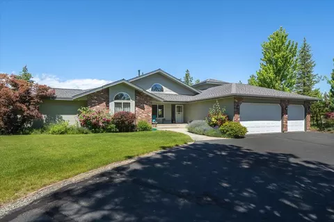 1607 E Wildflower Ln, Spokane, WA 99224