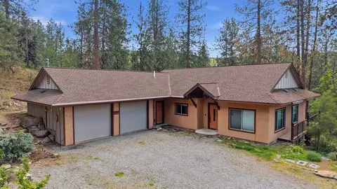 7710 E Beverly Dr, Spokane Valley, WA 99212