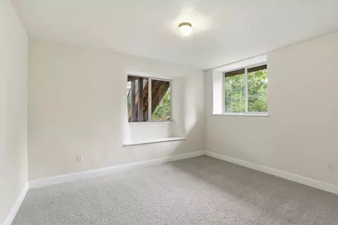 Bedroom - 7710 E Beverly Dr, Spokane Valley, WA 99212 photo 3 of 4